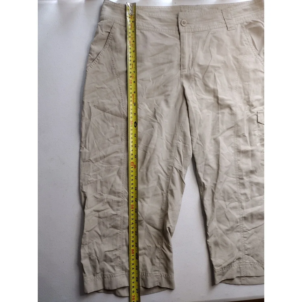 Columbia‎ Women's Beige Cargo Capri Pants Size 10 Outdoor Hiking Travel